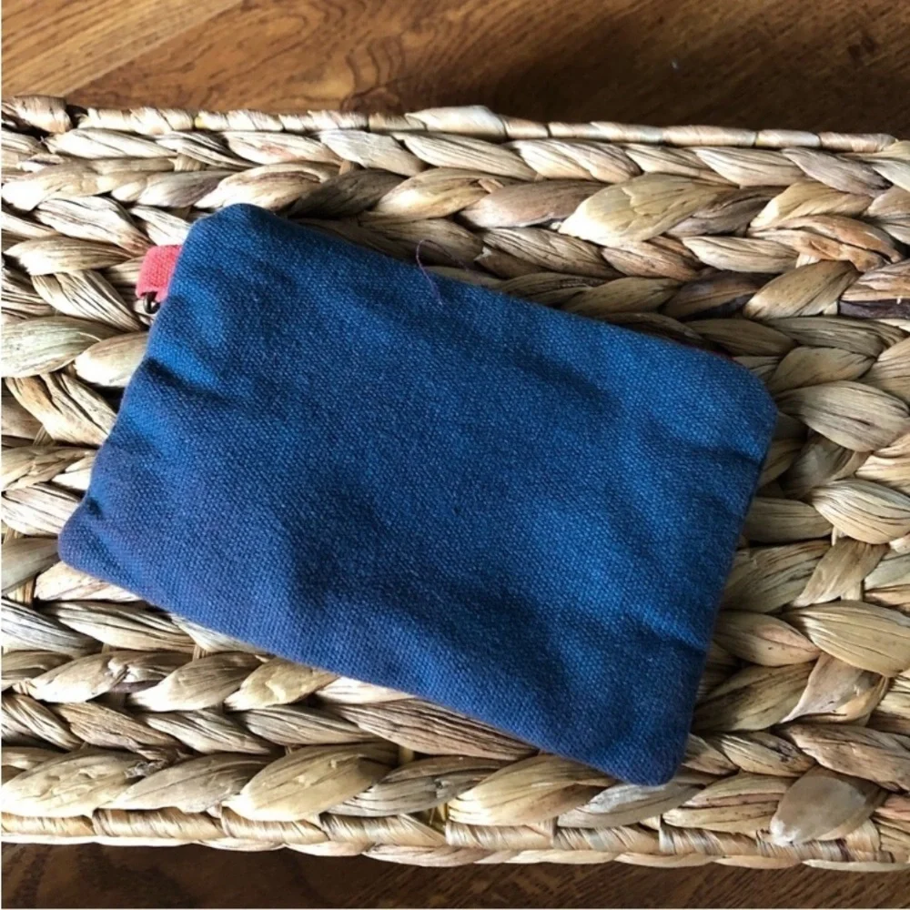 Brave Girl Free Spirts coin purse, cosmetic back.